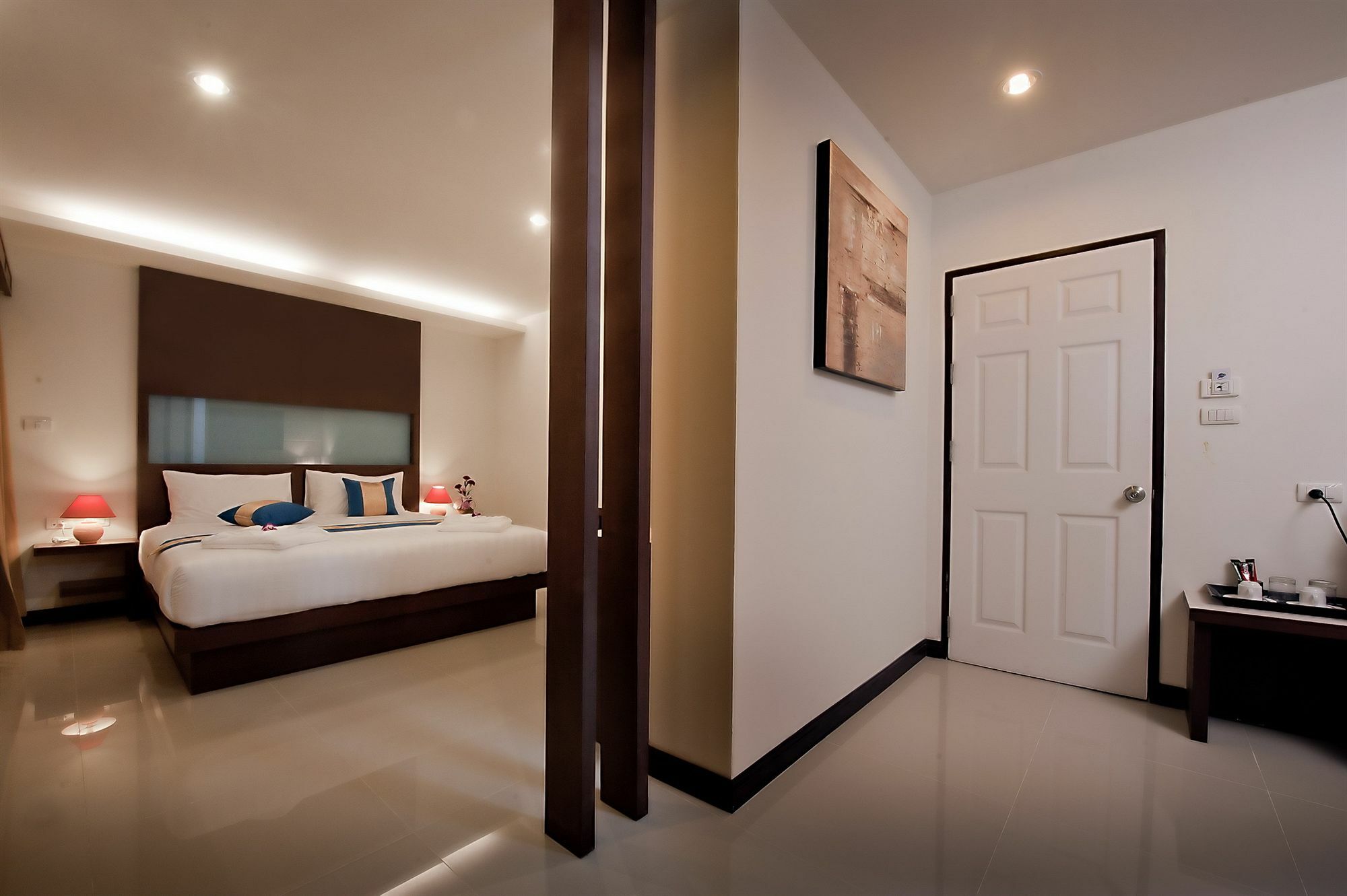 Tuana Blue Sky Patong Hotel Buitenkant foto